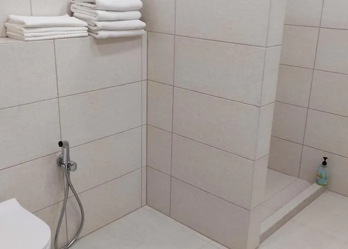 Nikolas * دروسكينينكاي