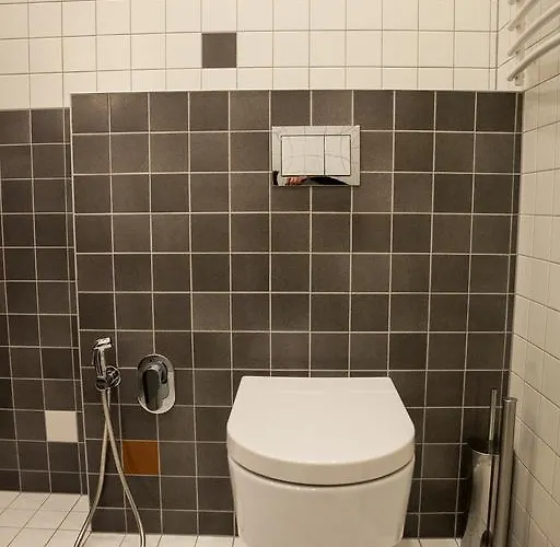 Nikolas * دروسكينينكاي